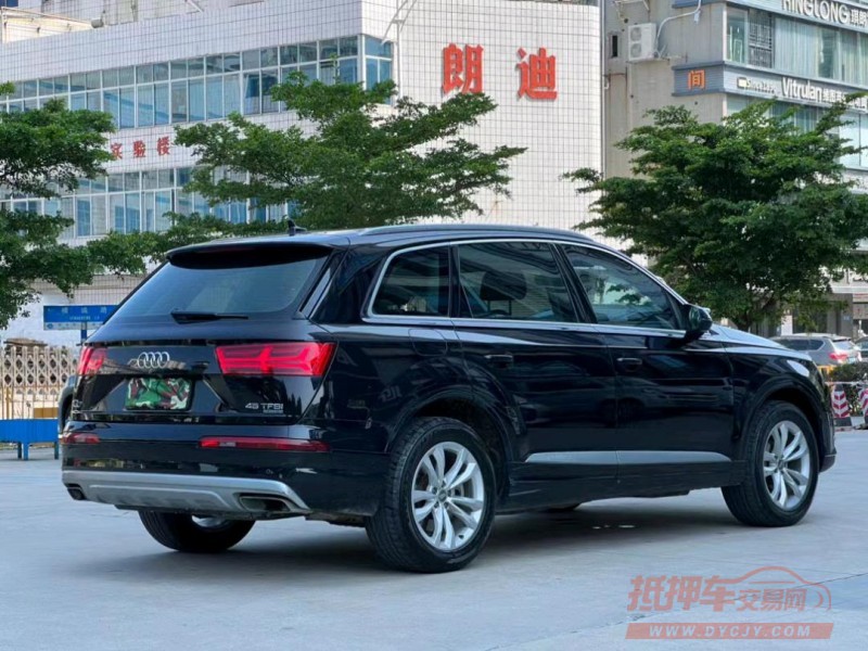 东莞18年奥迪Q78