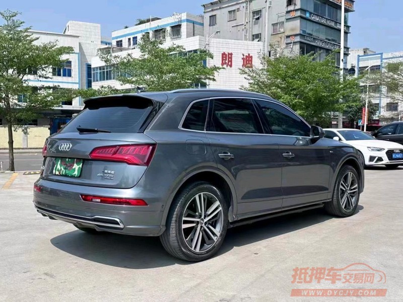 东莞20年奥迪Q58
