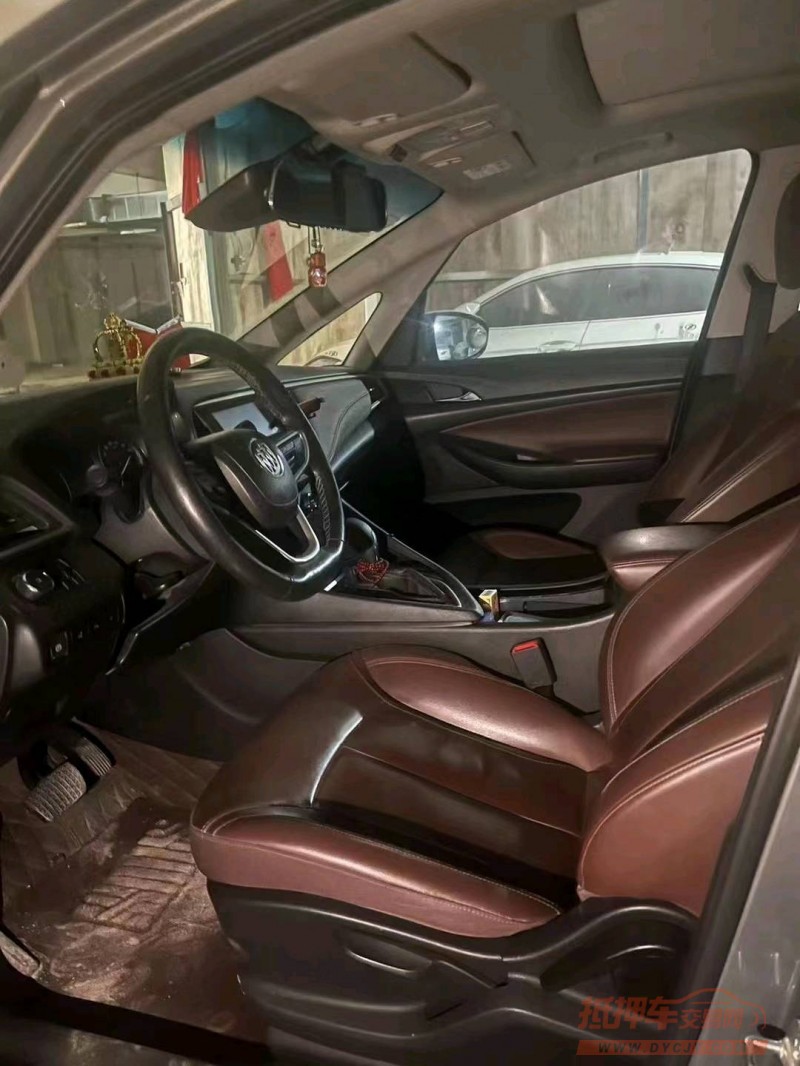 成都18年别克GL64