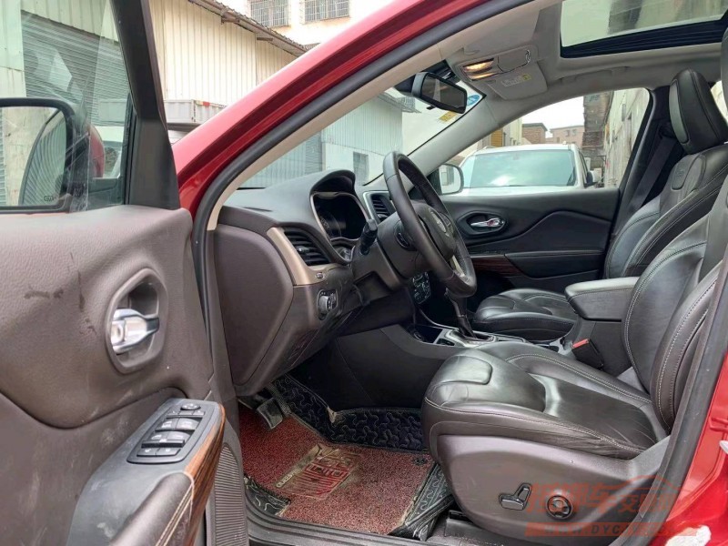 广州17年Jeep自由光5