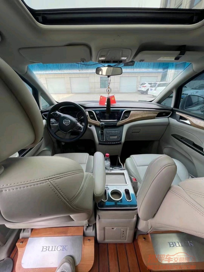 济南19年别克GL84