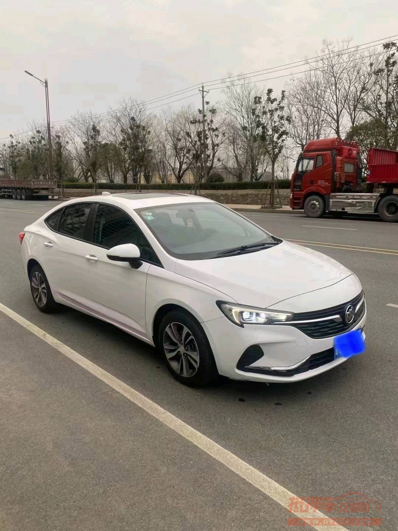 淮南22年别克威朗8