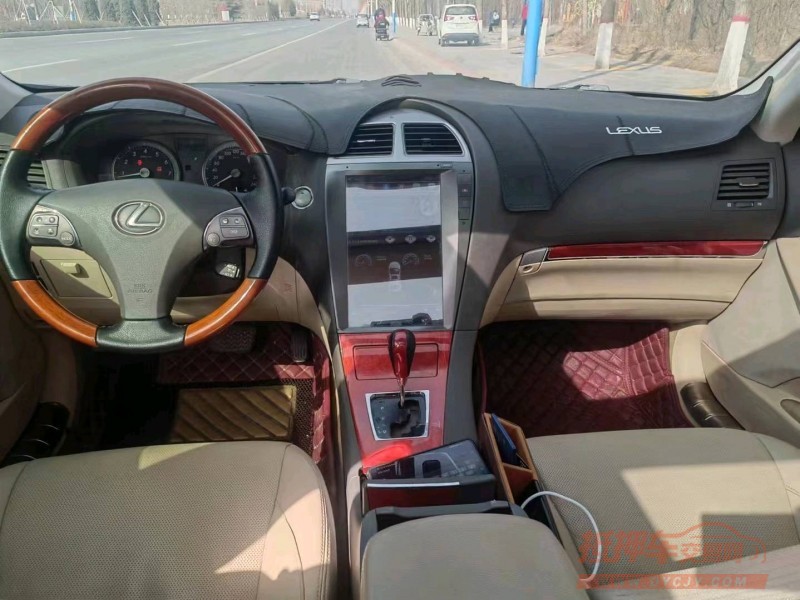 保定10年雷克萨斯ES6