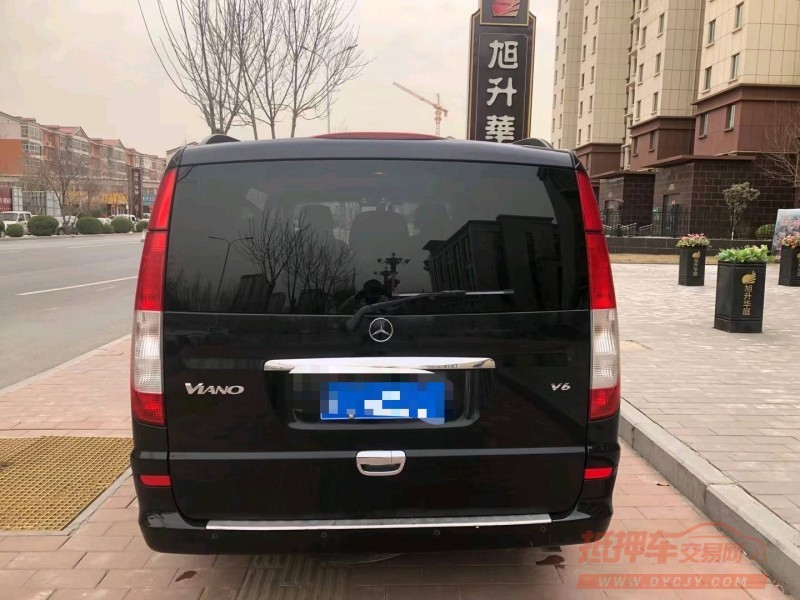 保定11年奔驰唯雅诺9