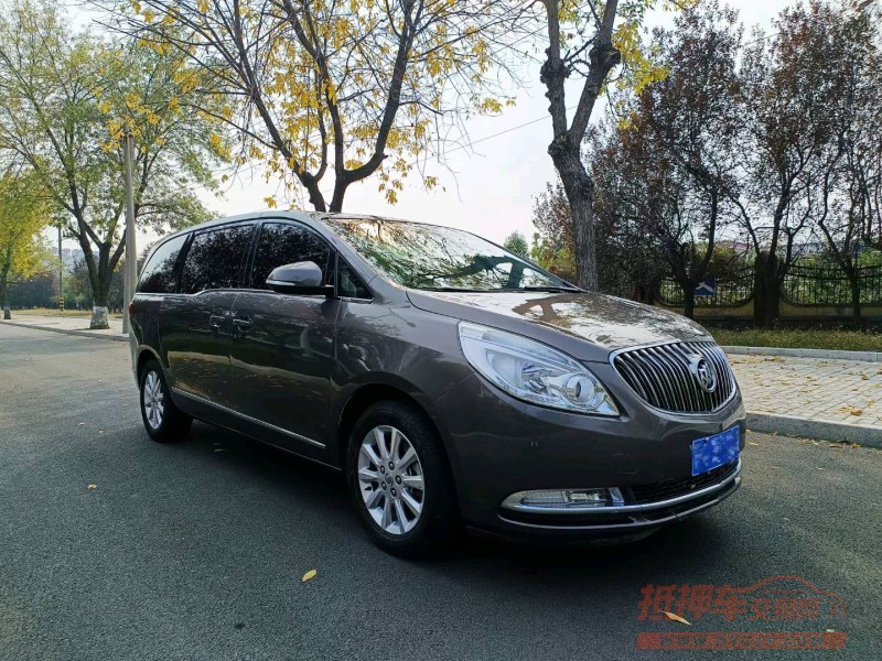 济南16年别克GL82