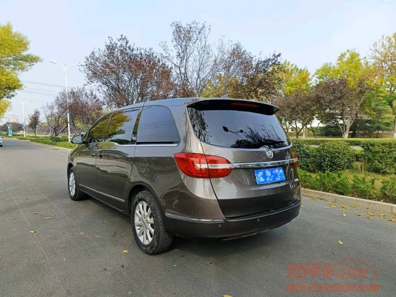 济南16年别克GL85