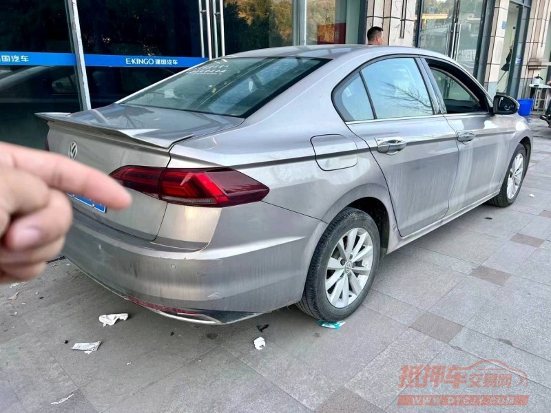 重庆18年大众宝来6