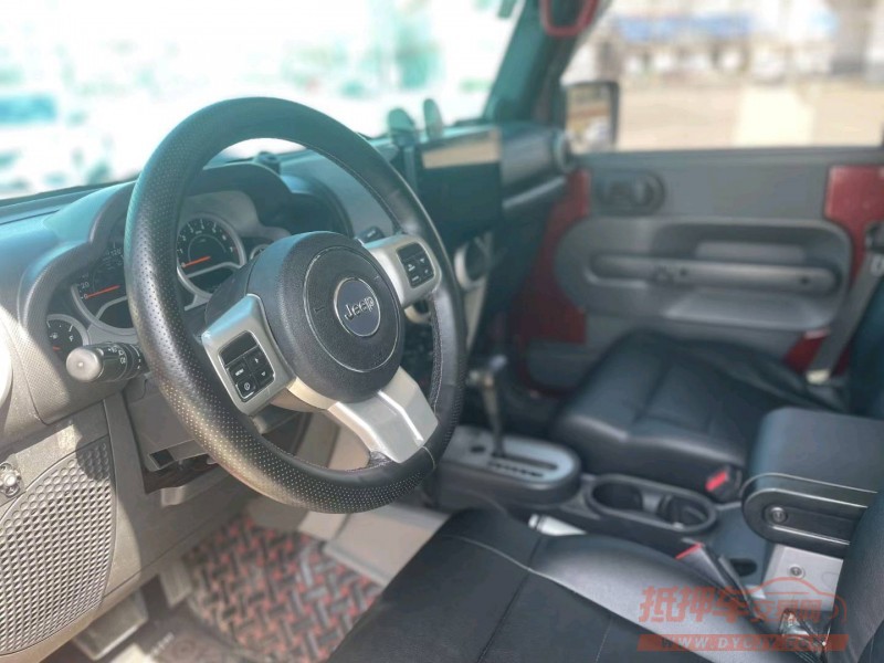 济宁10年Jeep牧马人4