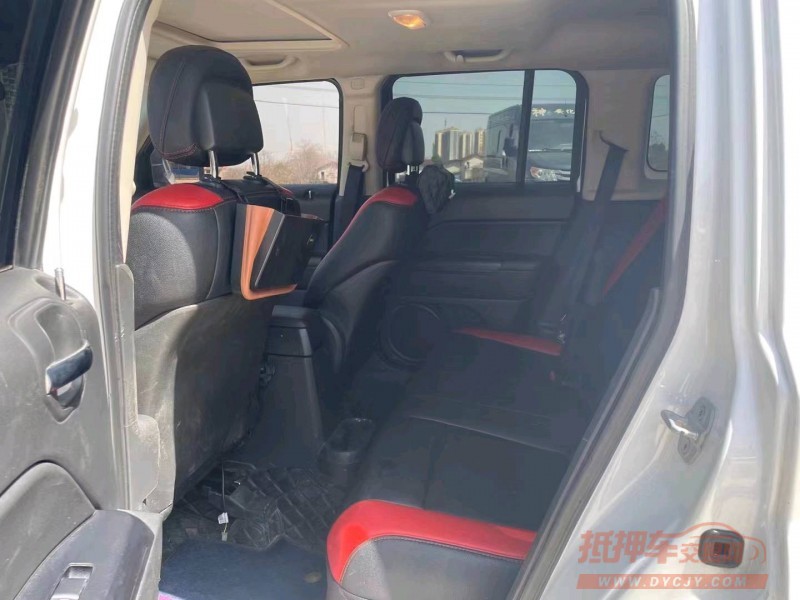 衡阳13年Jeep自由客4