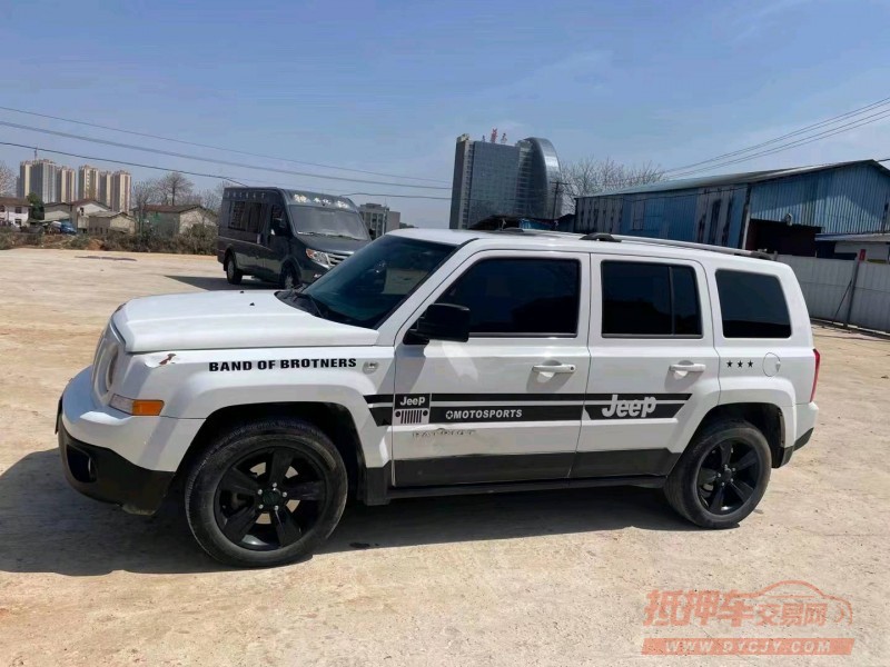 衡阳13年Jeep自由客7