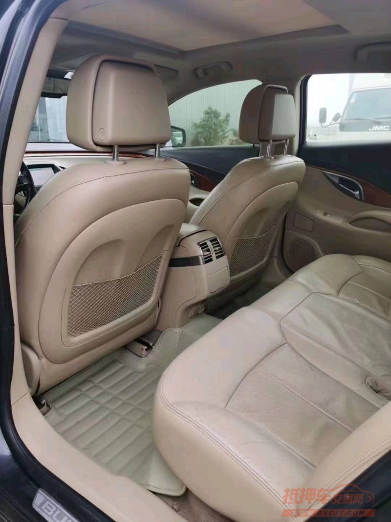 北京13年别克君越5