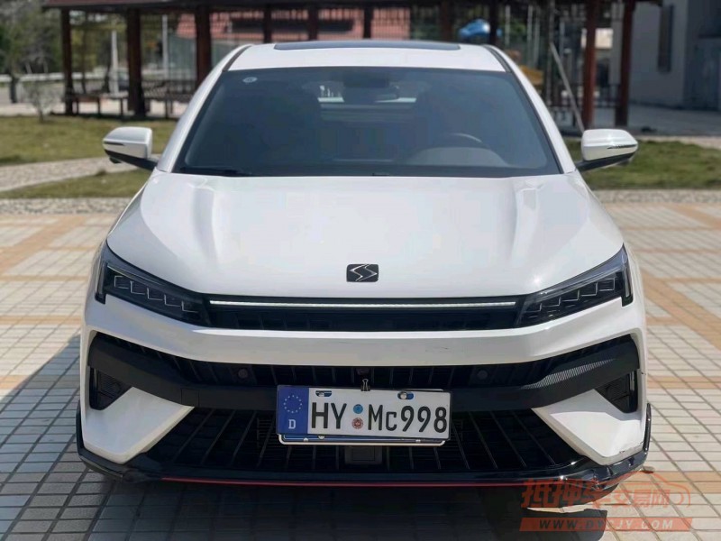 珠海22年江淮思皓9