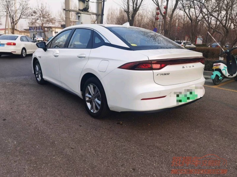 保定23年传祺埃安8