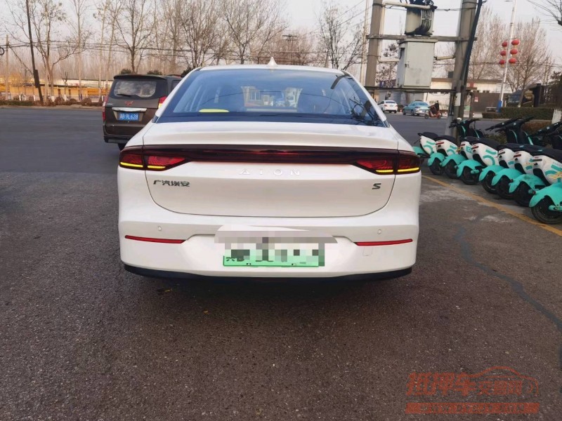 保定23年传祺埃安9