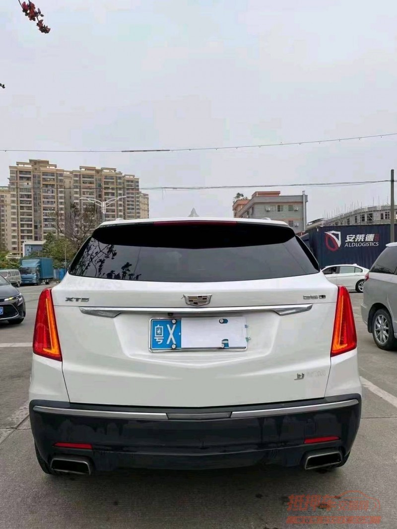 珠海17年凯迪拉克XT56