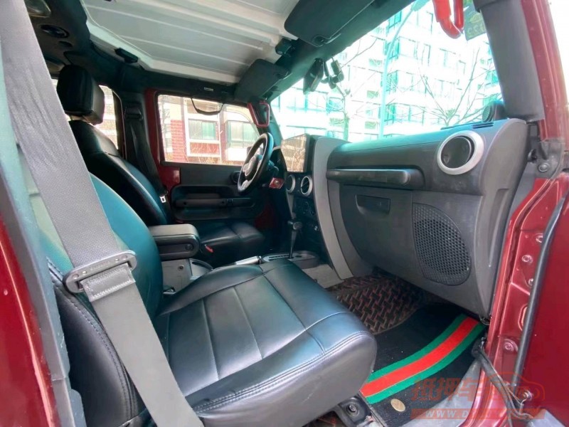 济宁10年Jeep牧马人7