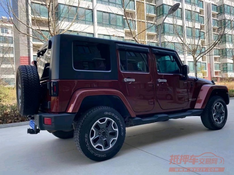 济宁10年Jeep牧马人8