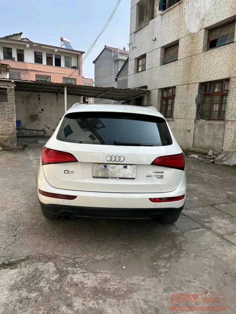 嘉兴13年奥迪Q54