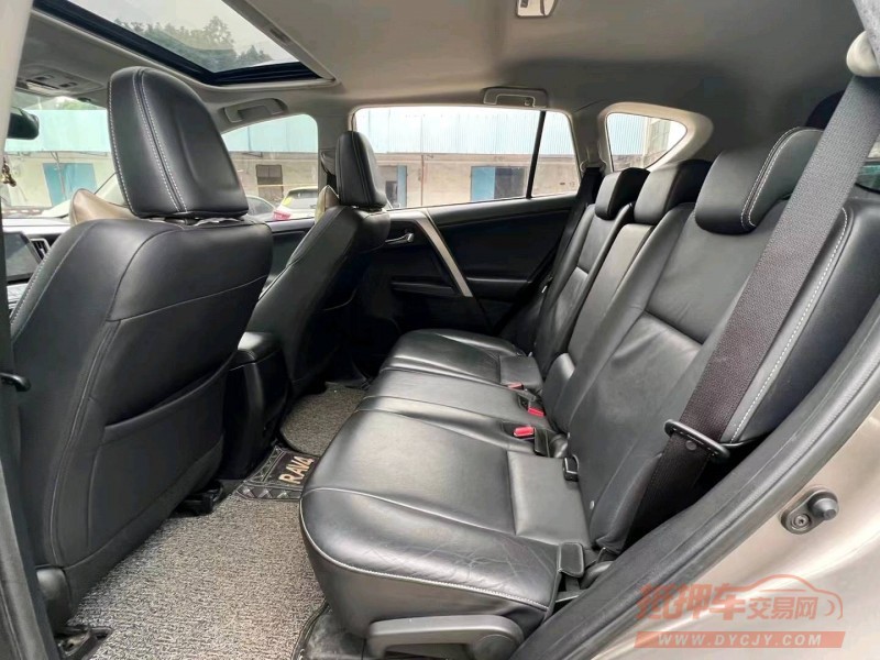 珠海17年丰田RAV4荣放6