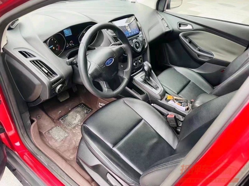 珠海15年福特福克斯4