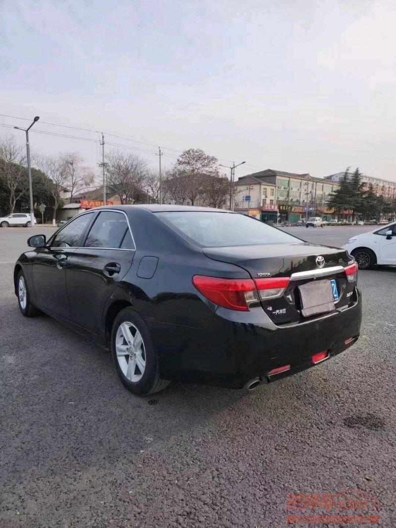 淮南14年丰田锐志4