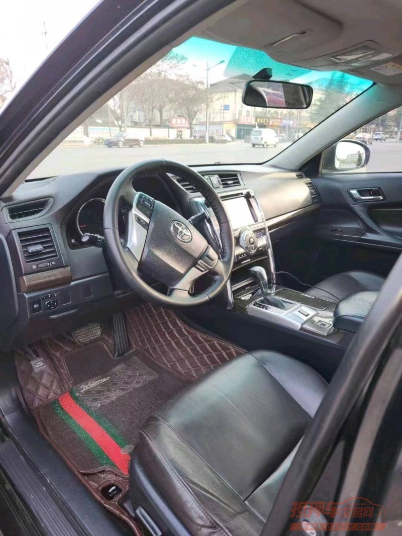 淮南14年丰田锐志8