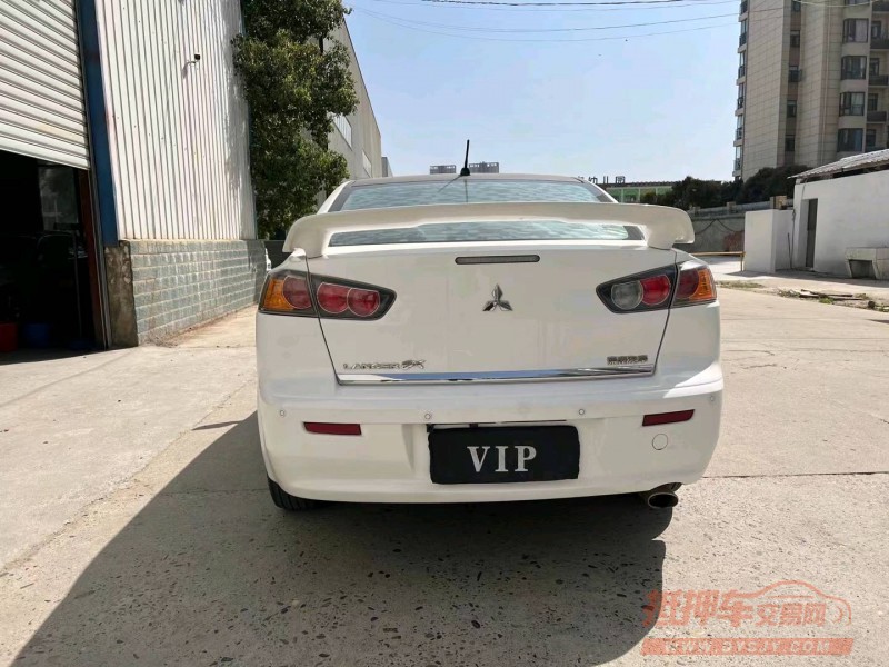 北京13年三菱翼神9