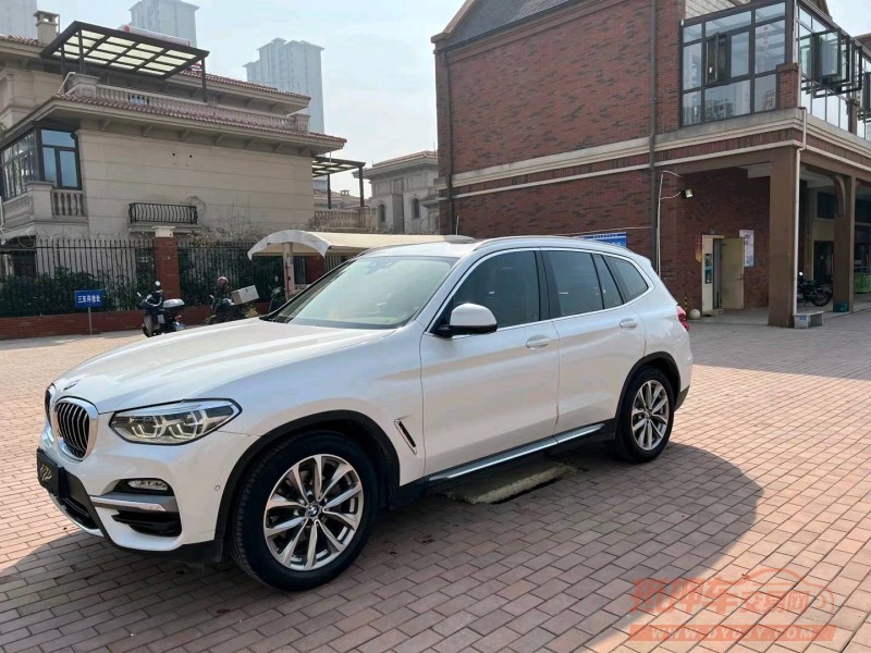 北京19年宝马X38