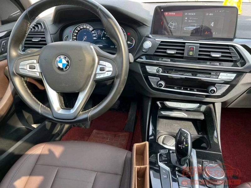 北京19年宝马X36