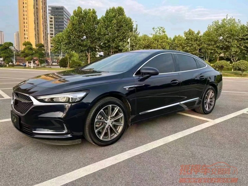 北京20年别克君越8