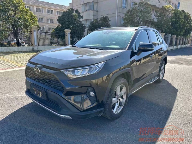 嘉兴22年丰田RAV4荣放7