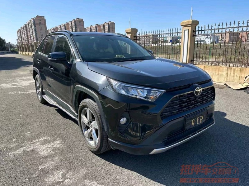 嘉兴22年丰田RAV4荣放8