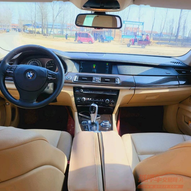 北京11年宝马7系6