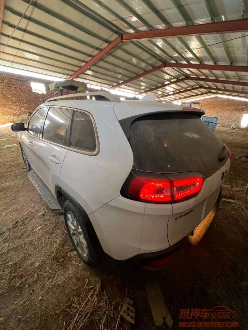 北京16年Jeep自由光5