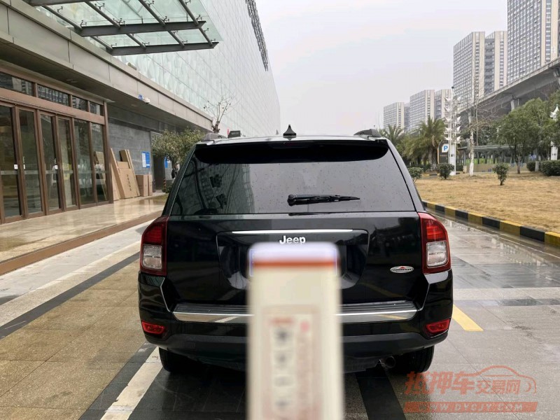 邯郸15年Jeep指南者6