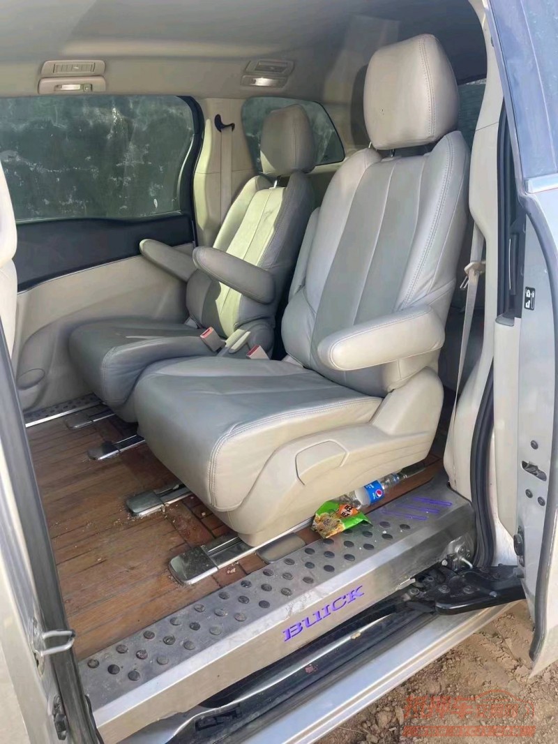 济南15年别克GL85