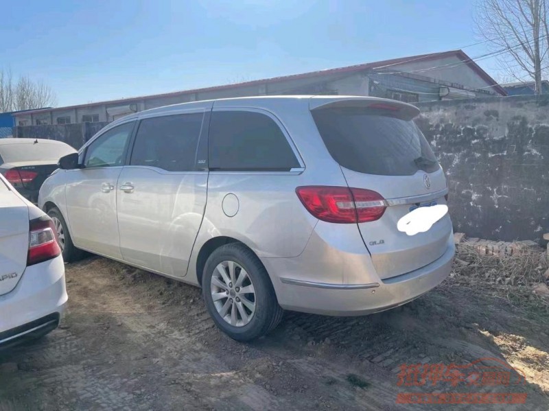 济南15年别克GL81