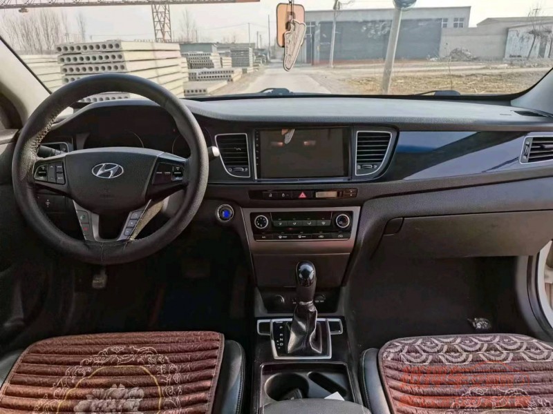 保定14年现代名图5