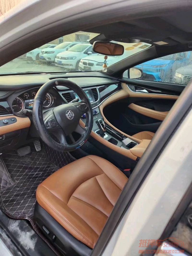 济南16年别克君越8