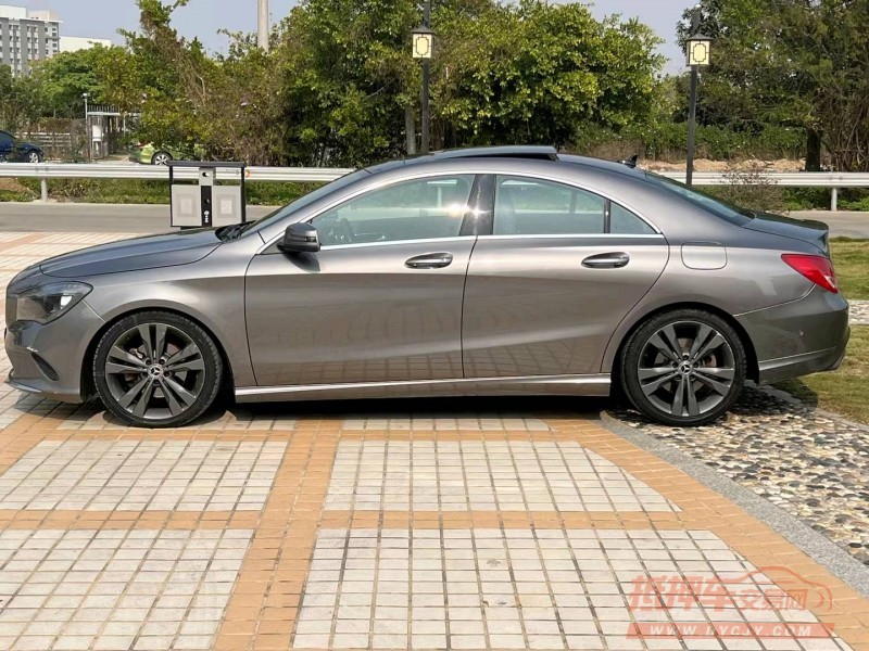 汕头17年奔驰CLA3