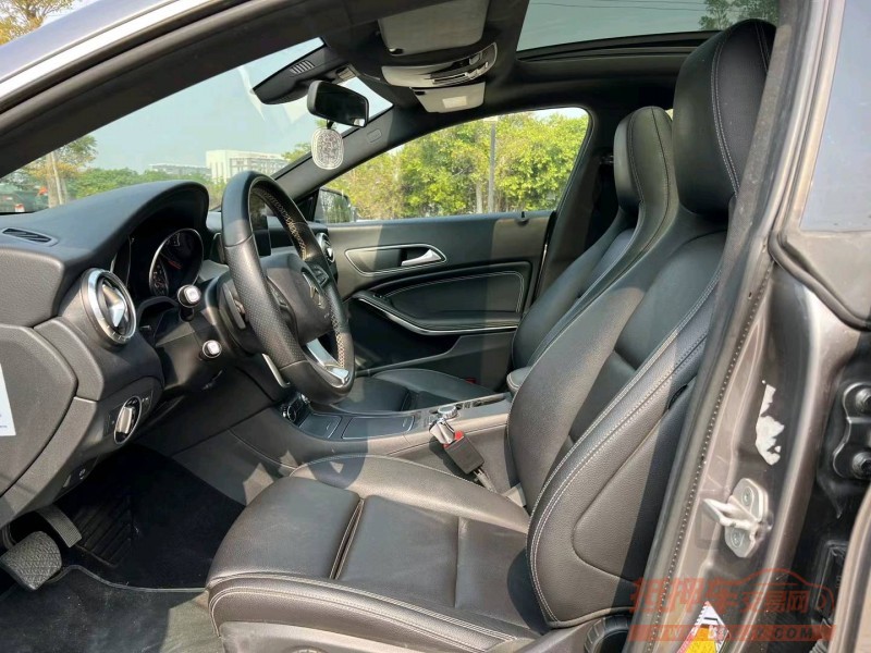 汕头17年奔驰CLA4