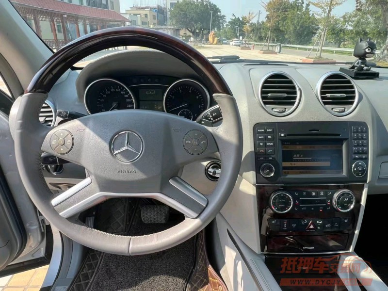 汕头11年奔驰ML5