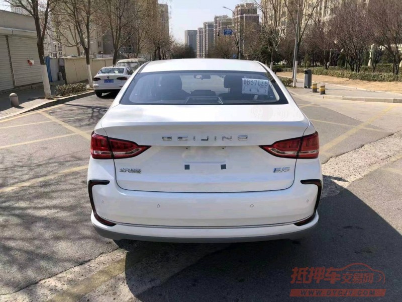 枣庄23年北汽新能源EU系列9
