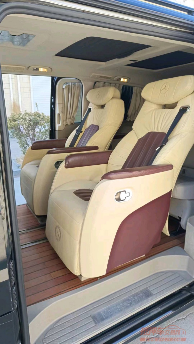 枣庄15年奔驰唯雅诺4