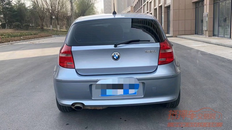 北京10年宝马1系8