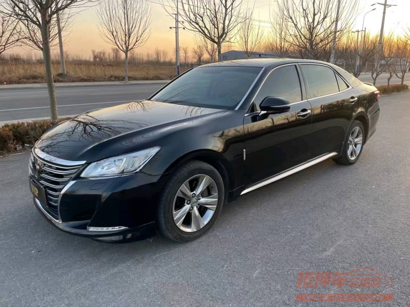 廊坊17年丰田皇冠7