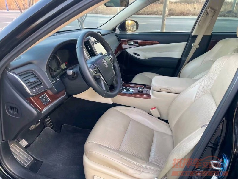 廊坊17年丰田皇冠6