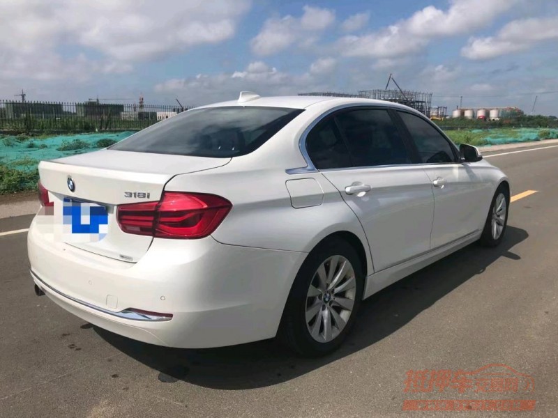 济南17年宝马3系8