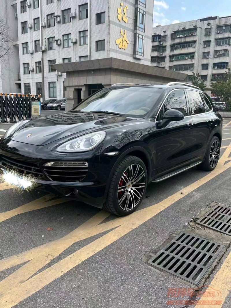 宜昌14年保时捷卡宴7