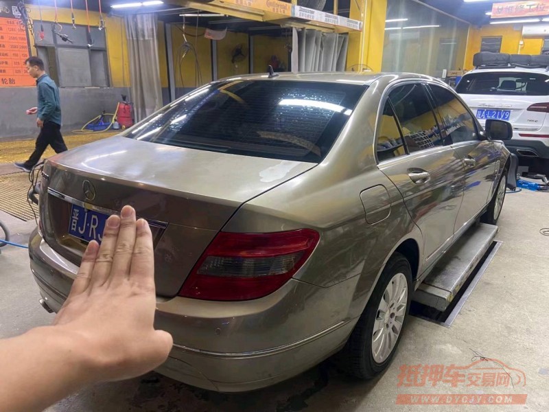 广州09年奔驰C2